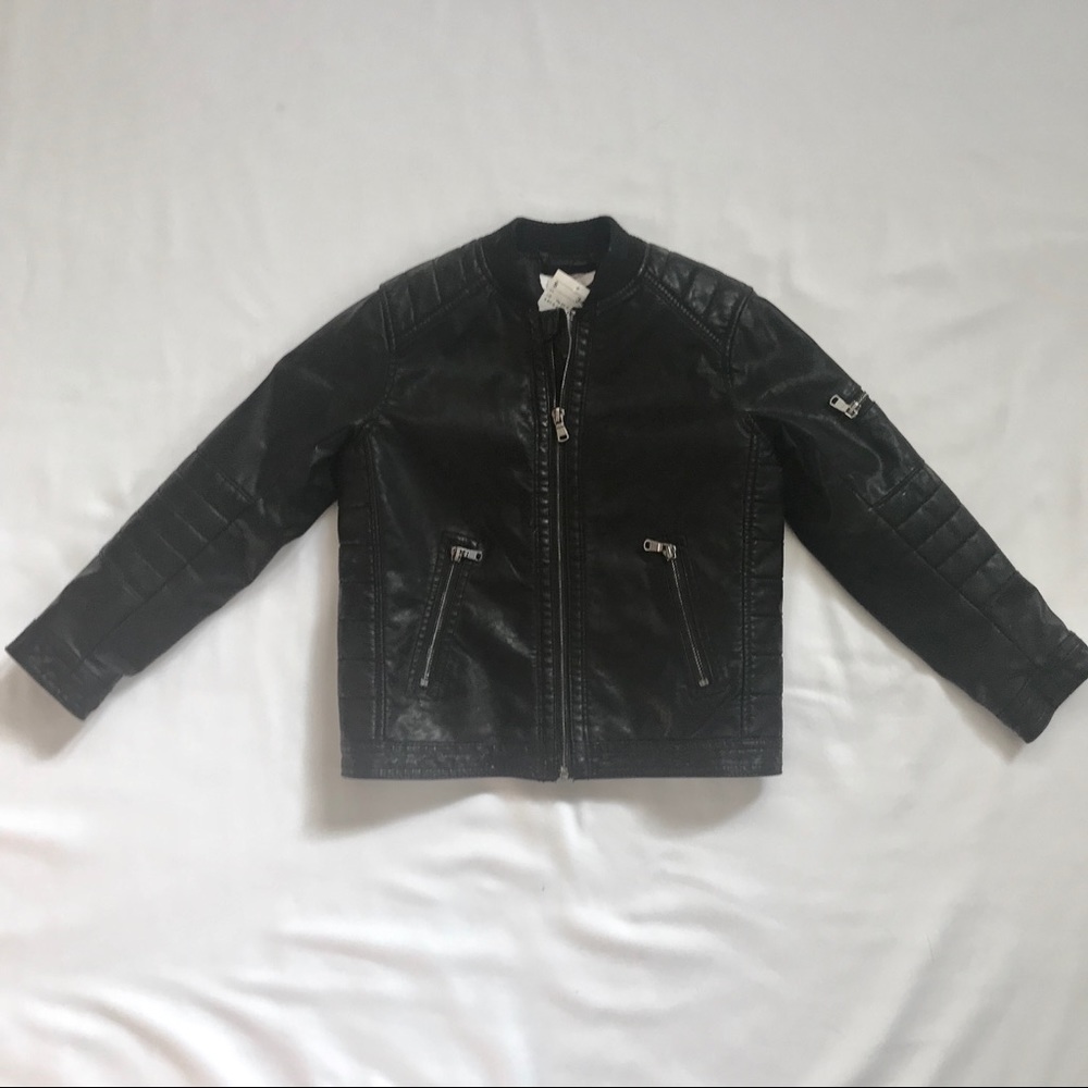 🏍Kid’s H&M faux leather moto jacket, size 6-7